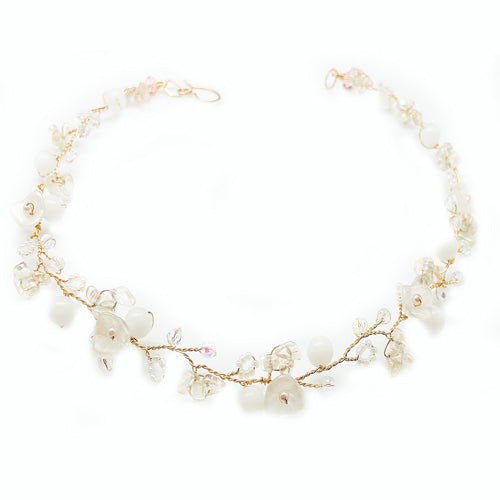 White Flowers Necklace