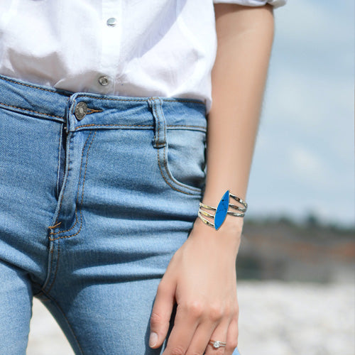Artistic Turquoise Gemstone Silver Cuff.