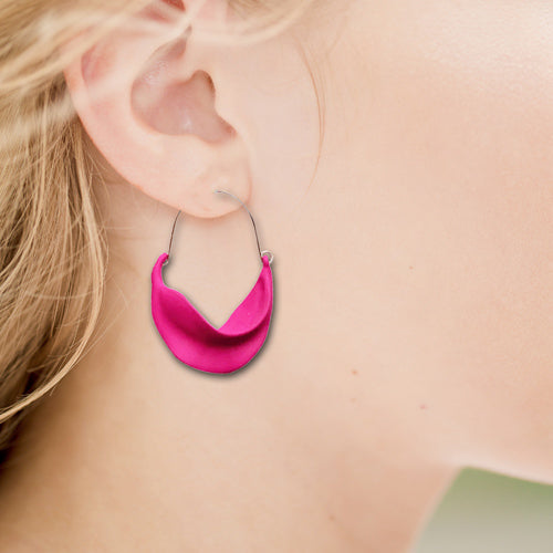 Fuchsia Twist Earrings