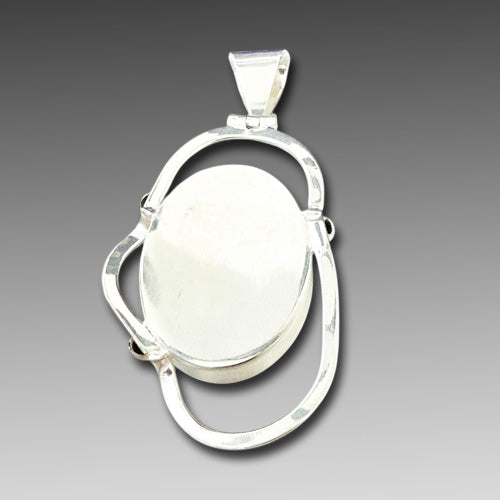 Artistic Turquoise Pendant.