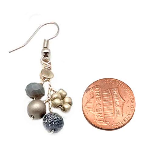 GREY CHAMPAGNE EARRINGS