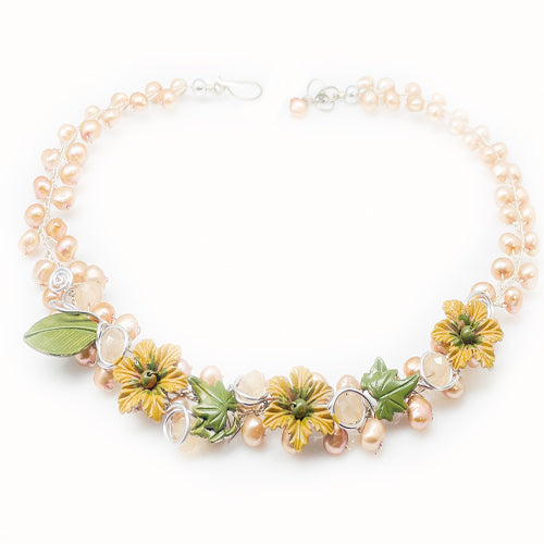 Honey-master Green Flowers Necklace